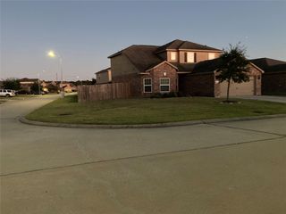 20454 Moon Walk Drive, Humble, TX 77338