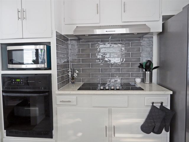1135 Holly Glen Circle, Dallas, TX 75232