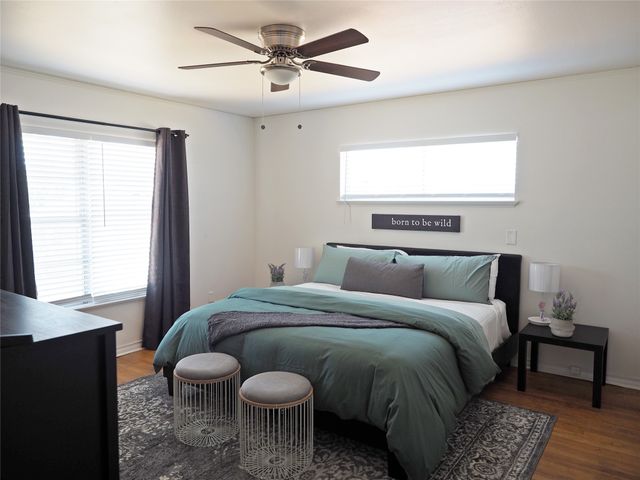 1135 Holly Glen Circle, Dallas, TX 75232