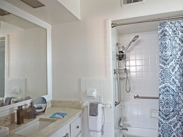 1135 Holly Glen Circle, Dallas, TX 75232