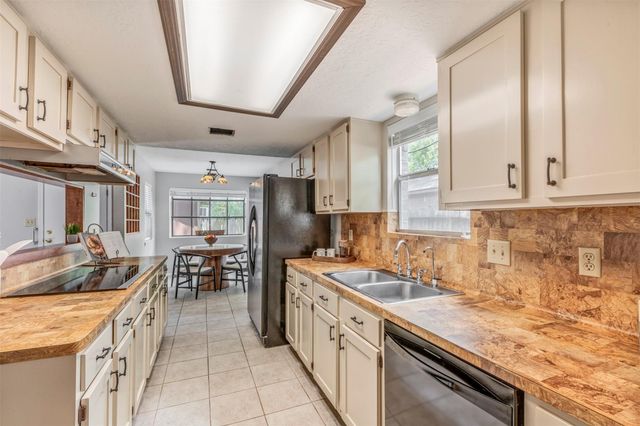 3747 Clear Falls Drive, Kingwood, TX 77339