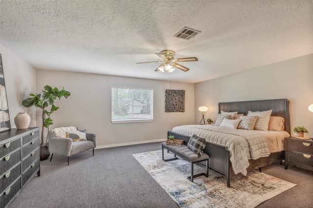 3747 Clear Falls Drive, Kingwood, TX 77339