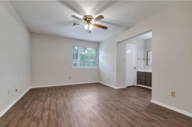 3747 Clear Falls Drive, Kingwood, TX 77339