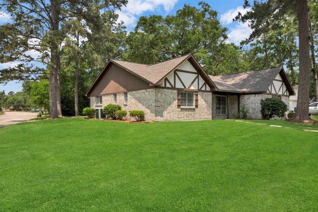 3747 Clear Falls Drive, Kingwood, TX 77339
