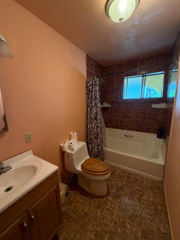 8767 S Rodriguez Avenue, Parlier, CA 93648