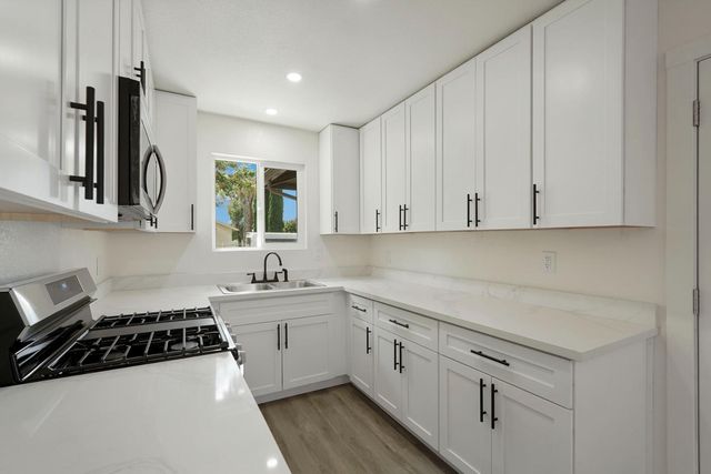 3205 E Marsh St, Stockton, CA 95205