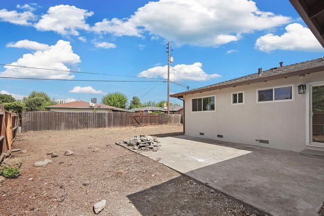 3205 E Marsh St, Stockton, CA 95205