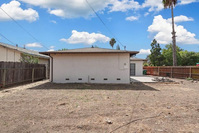 3205 E Marsh St, Stockton, CA 95205