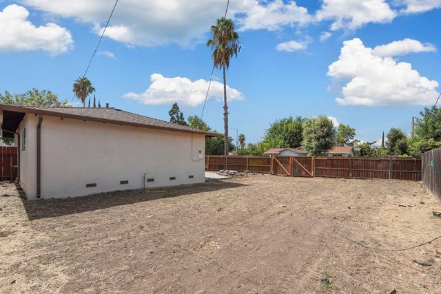 3205 E Marsh St, Stockton, CA 95205