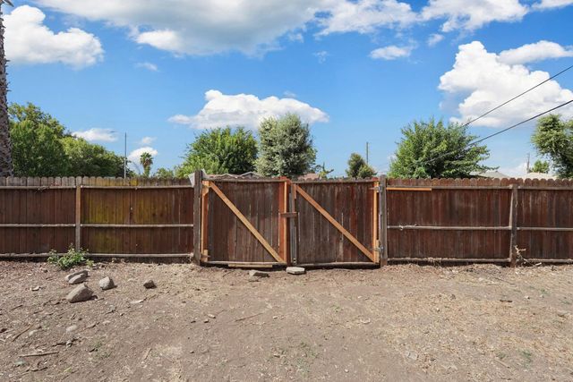 3205 E Marsh St, Stockton, CA 95205