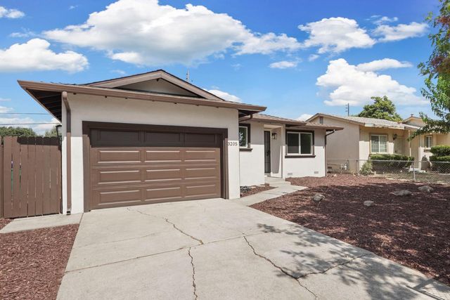 3205 E Marsh St, Stockton, CA 95205