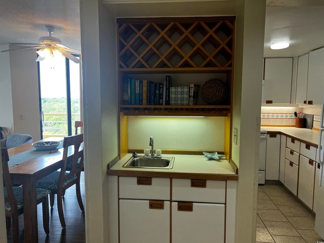 100 Ocean Creek Dr Apt J8, Myrtle Beach, SC 29572