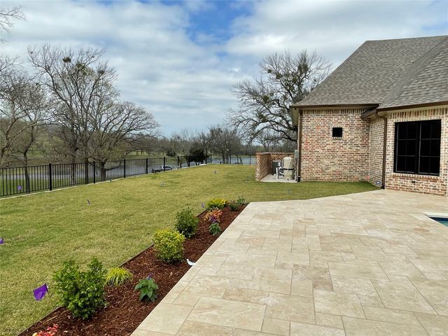 90 Woodland Hills Drive, Sherman, TX 75092