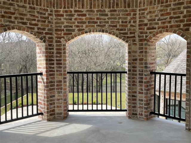 90 Woodland Hills Drive, Sherman, TX 75092