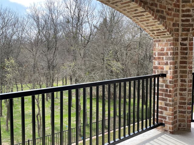 90 Woodland Hills Drive, Sherman, TX 75092