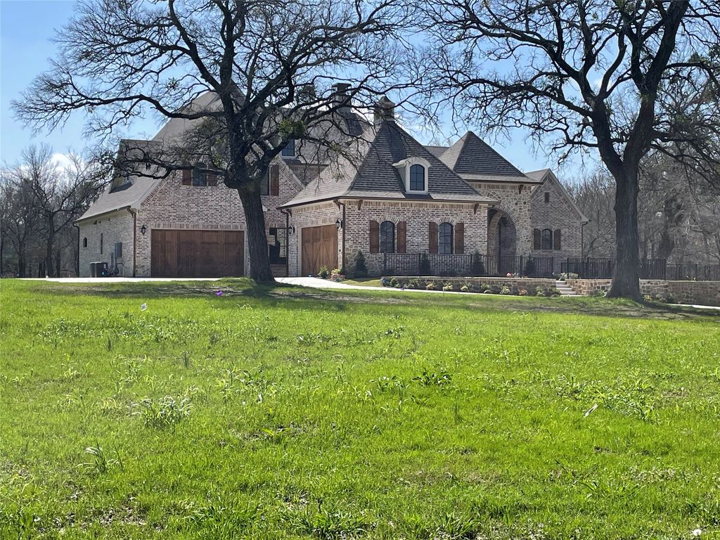 90 Woodland Hills Drive, Sherman, TX 75092