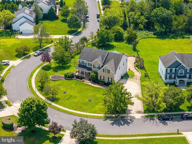 10 TARA DR, Sewell, NJ 08080