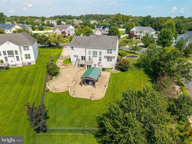 10 TARA DR, Sewell, NJ 08080