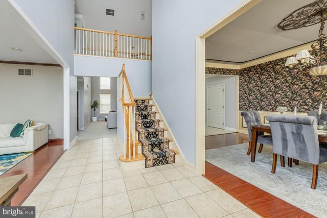 10 TARA DR, Sewell, NJ 08080