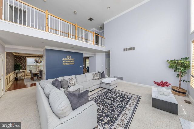 10 TARA DR, Sewell, NJ 08080