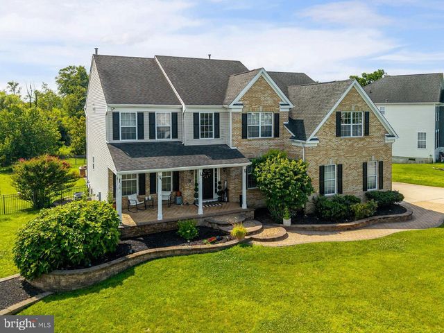 10 TARA DR, Sewell, NJ 08080