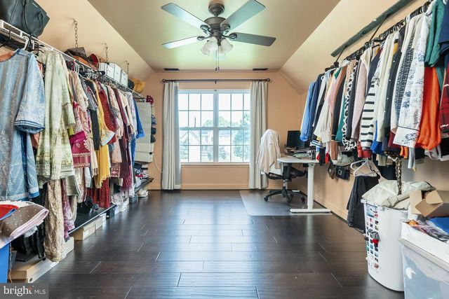 10 TARA DR, Sewell, NJ 08080