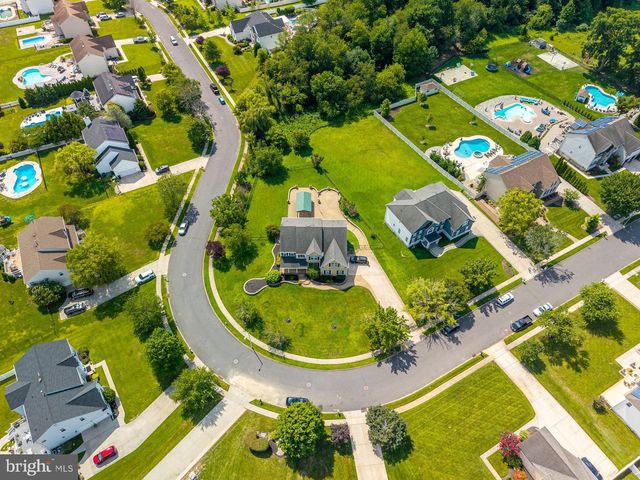 10 TARA DR, Sewell, NJ 08080