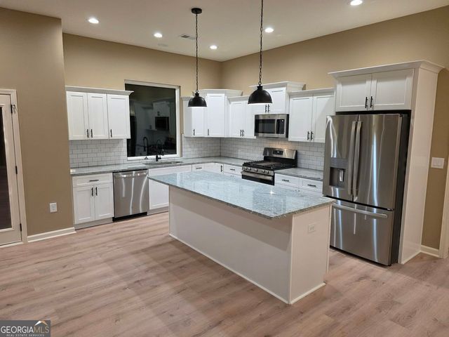 352 Oak Trace W, Jasper, GA 30143