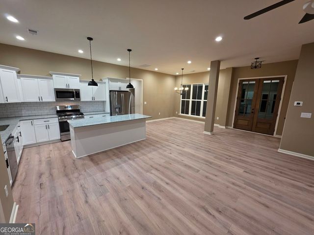 352 Oak Trace W, Jasper, GA 30143