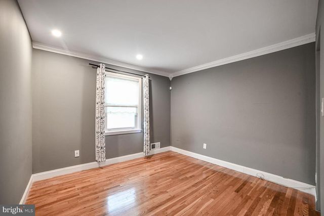 716 DOWNS DR, Silver Spring, MD 20904