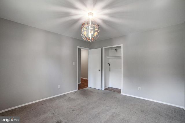 716 DOWNS DR, Silver Spring, MD 20904