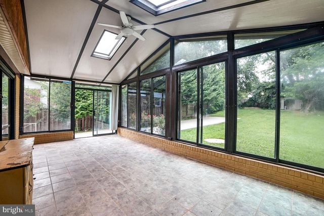 716 DOWNS DR, Silver Spring, MD 20904