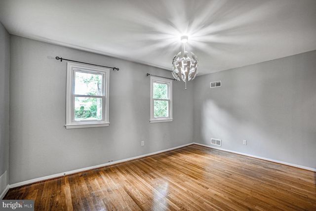 716 DOWNS DR, Silver Spring, MD 20904