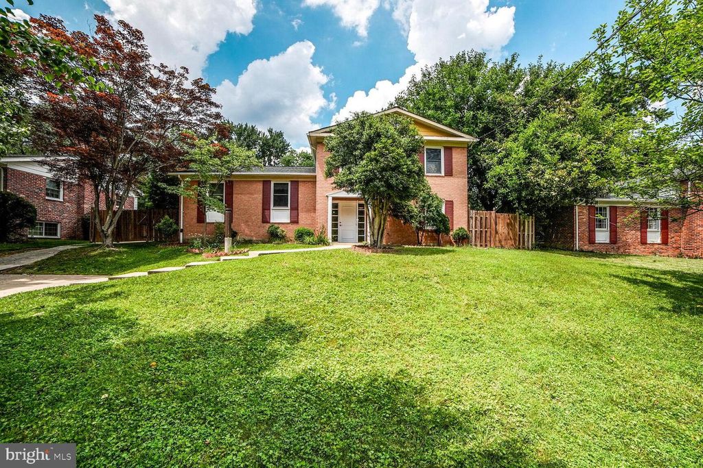 716 DOWNS DR, Silver Spring, MD 20904