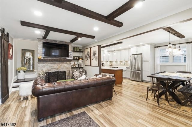 12 Dayton Crescent, Bernardsville Boro, NJ 07924