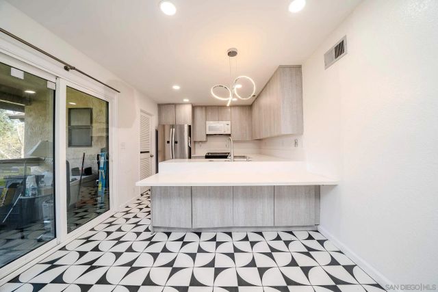 8426 Summerdale Rd Unit C, San Diego, CA 92126