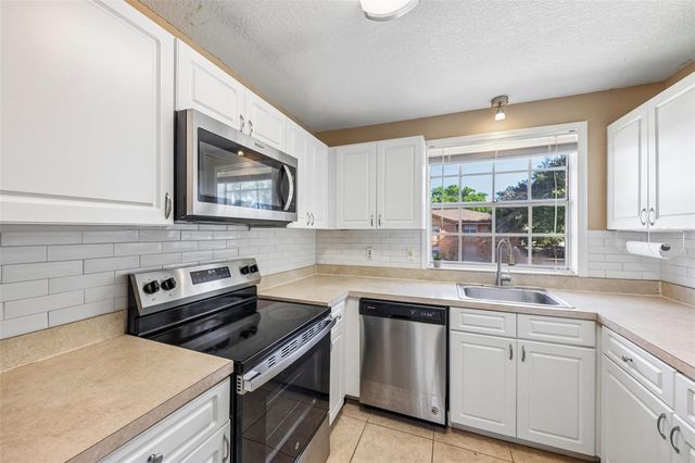 2313 HAYWOOD COURT 201, Maitland, FL 32751