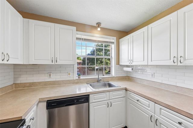 2313 HAYWOOD COURT 201, Maitland, FL 32751