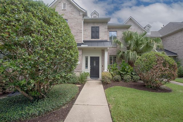 2402 Clippers Square, Nassau Bay, TX 77058