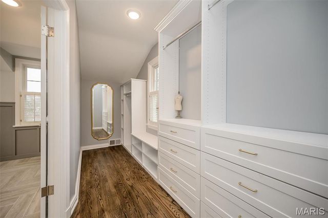 815 Brookside Drive, Glendale, MO 63122