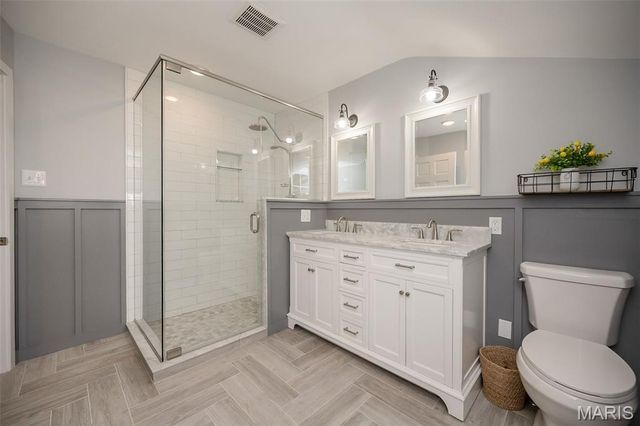 815 Brookside Drive, Glendale, MO 63122