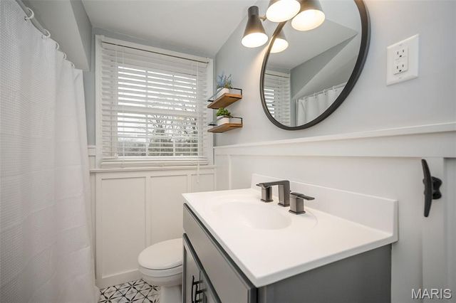 815 Brookside Drive, Glendale, MO 63122