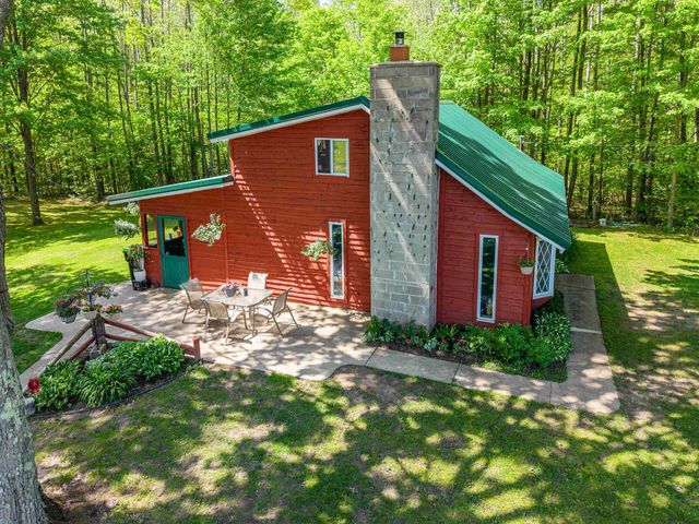 6720 N Rodgers Avenue, Harrison, MI 48625