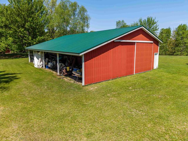 6720 N Rodgers Avenue, Harrison, MI 48625