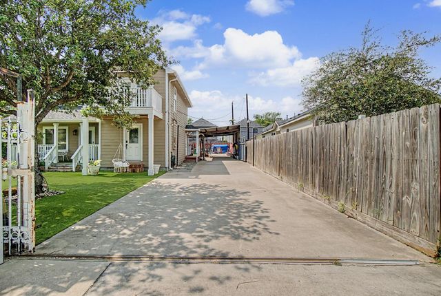 10034 Alfred Lane, Houston, TX 77041