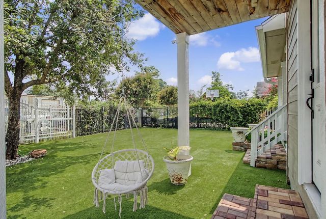 10034 Alfred Lane, Houston, TX 77041