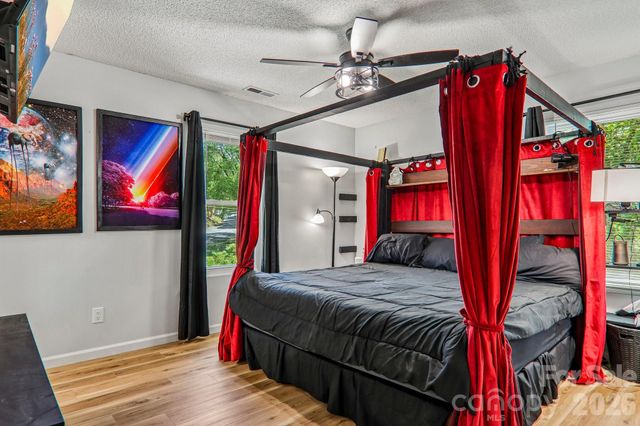 133 Highland Street, Weaverville, NC 28787
