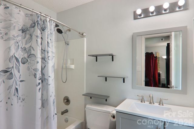 133 Highland Street, Weaverville, NC 28787
