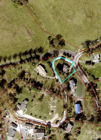 133 Highland Street, Weaverville, NC 28787