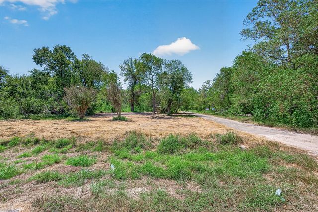 3126 Henson Road, Rosenberg, TX 77471
